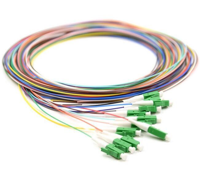 G652 단일 모드 떠꺼머리, FTTH 광학 섬유 케이블 LC/APC 연결관 유형