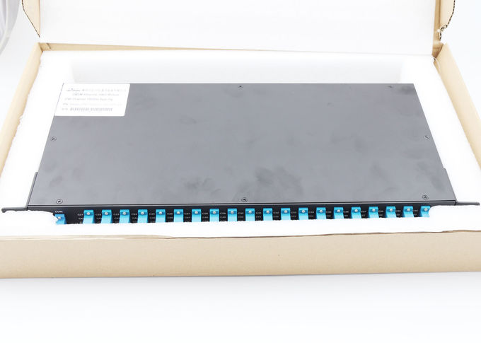 LC/UPC 연결관을 가진 40Ch 100G MUX/DEMUX DWDM 1U 선반 산