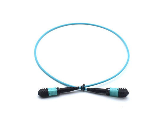 FTTH 통신 MPO 단순한 접속 코드, 파랑 8 핵심/12는 광학 섬유 케이블 APC 폴란드어를 응어리를 뺍니다 협력 업체